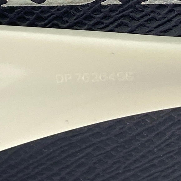 New - Prada 0PR 07YS Universal Fit Gradient Sunglasses - Picture 13 of 14